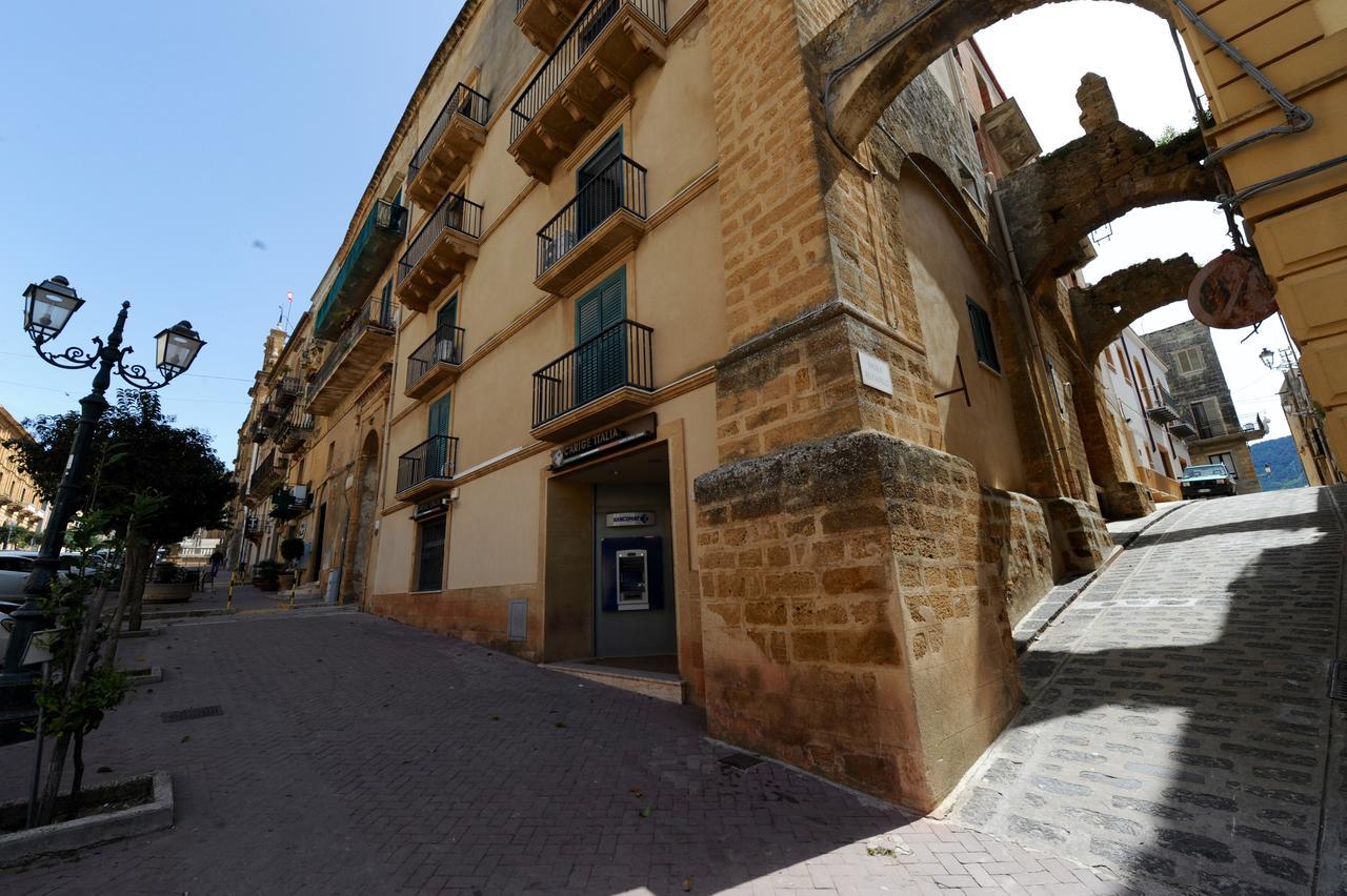 Il Cortile Del Marchese Beccadelli Bed and Breakfast Sambuca di Sicilia Exterior foto